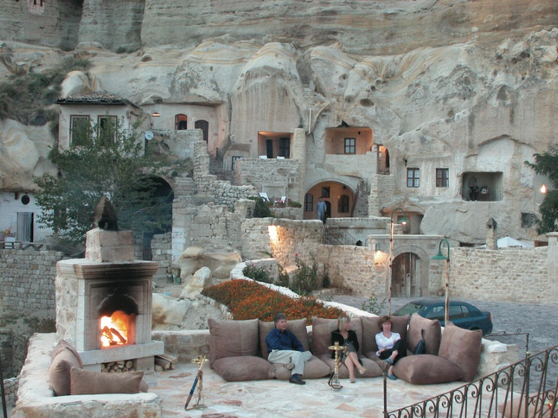 Illustration for article titled Remarkable Cave Houses, Including the Homes that Inspired Tolkien